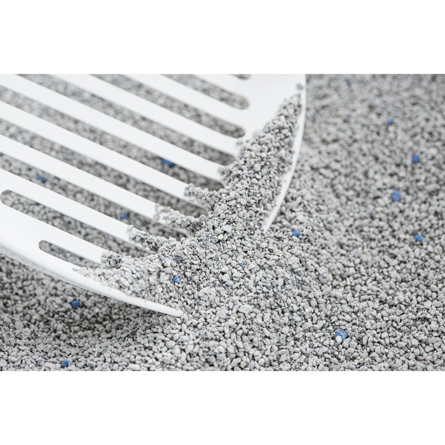 Classic Unscented Clumping Litter for Cats 14 kg Bag - additional product view 3