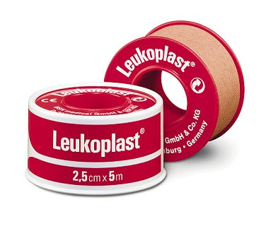 Bsn Leukoplast Sleek Zinc Oxide Plastic Waterproof Tape 2.5cm X 3m 7237907 — Box of 12 — product image