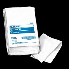 Covidien / Medtronic Kendall Deluxe Washcloths, Heavy, White 10"X13" 6040N — Bag of 50 — product image